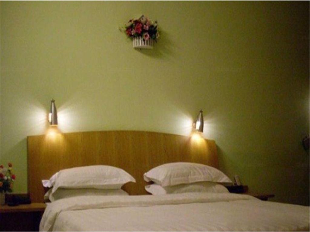 Home Club Hotel Yuexiu Branch Гуанчжоу Экстерьер фото